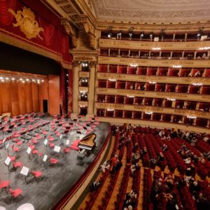 Vivere Milano. Le note eleganti del passato e i mille colori del futuro.